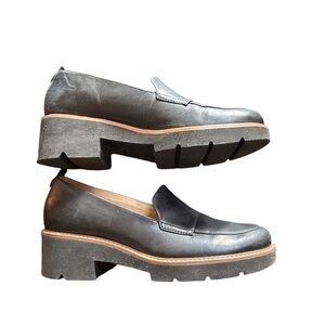 Naturalizer Black Leather Loafer, 9 Wide